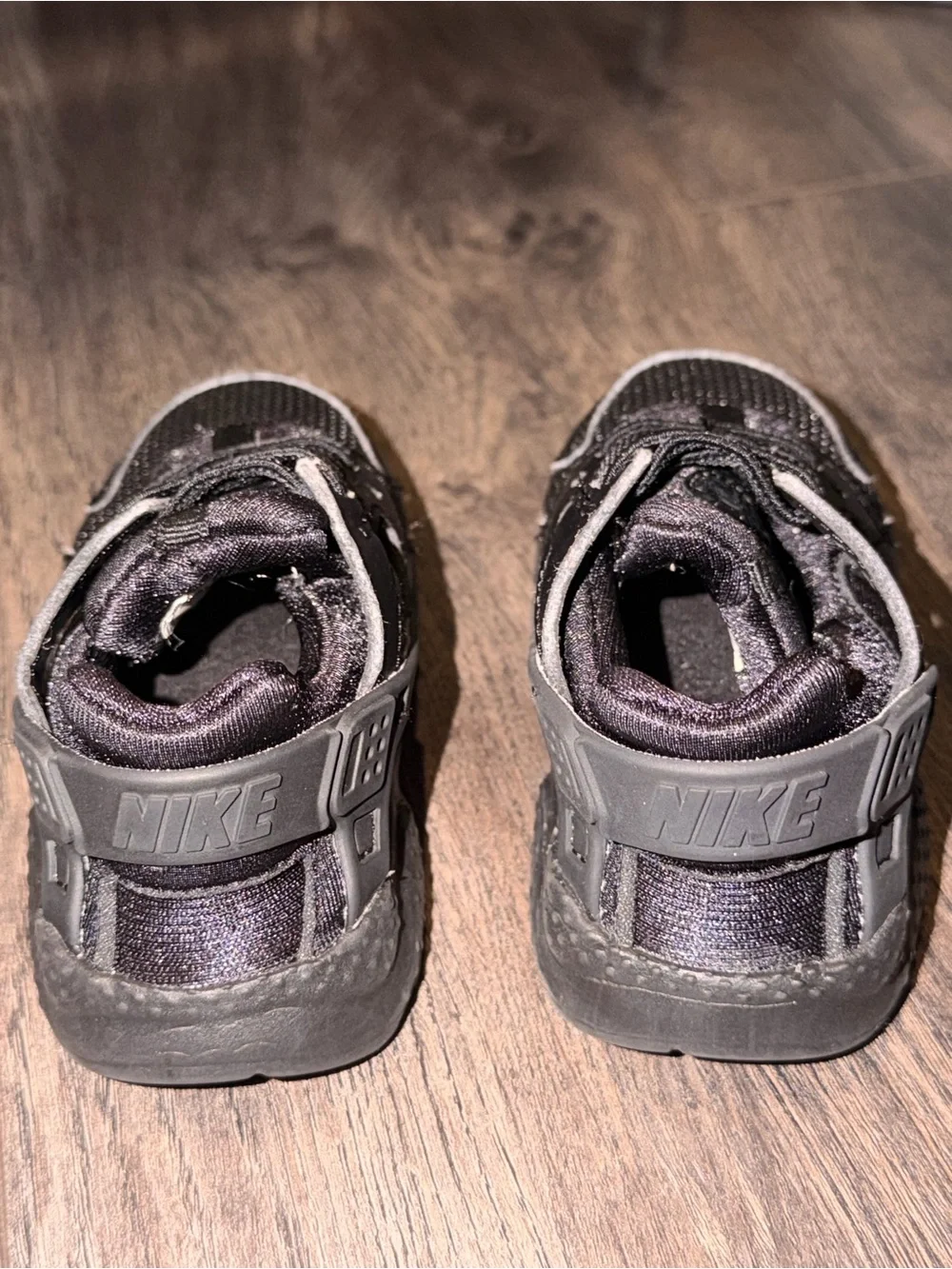 Nike Huarache Kids Black Athletic Sneakers